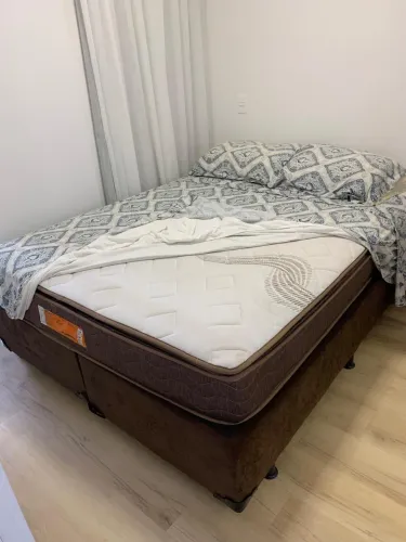 Cama box Queen casal + colchão + molas ensacadas 