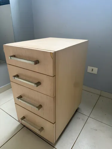 Criado mudo 