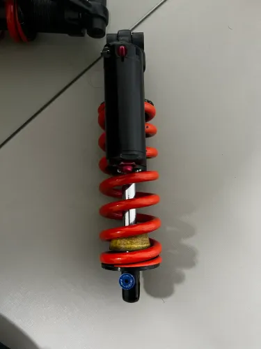 Shock manitou 222mm
