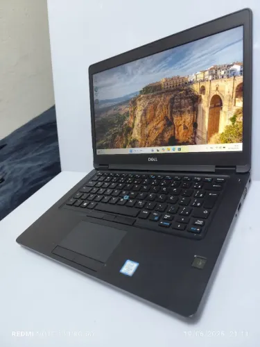 Notebook Dell Latitude 5490 i5 8th 8/16GB RAM 256GB NVMe FullHD Touch teclado iluminado