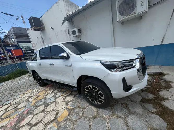 Toyota Hilux CD SRX 4X4 2.8 TDI 16V Diesel Aut. 2023