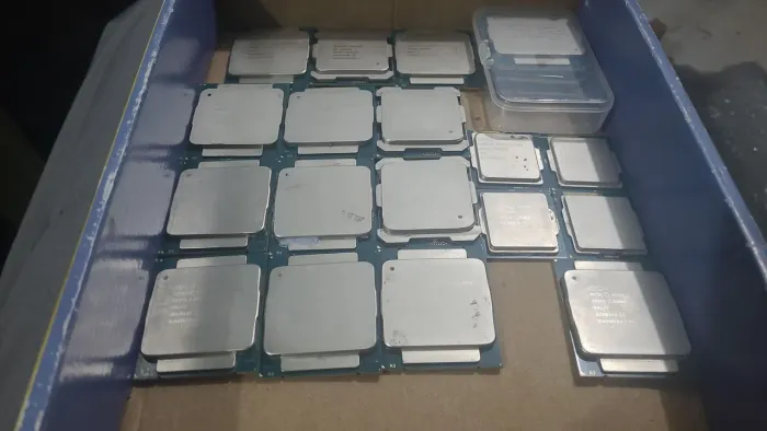 15 unidades ryzen 7 5700x