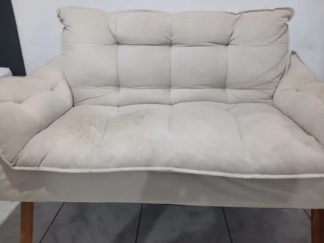 ?OPORTUNIDADE PARA TAPECEIRO?,