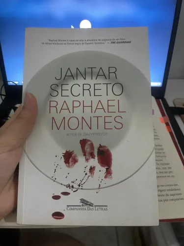 Livro: Jantar Secreto- Raphael Montes