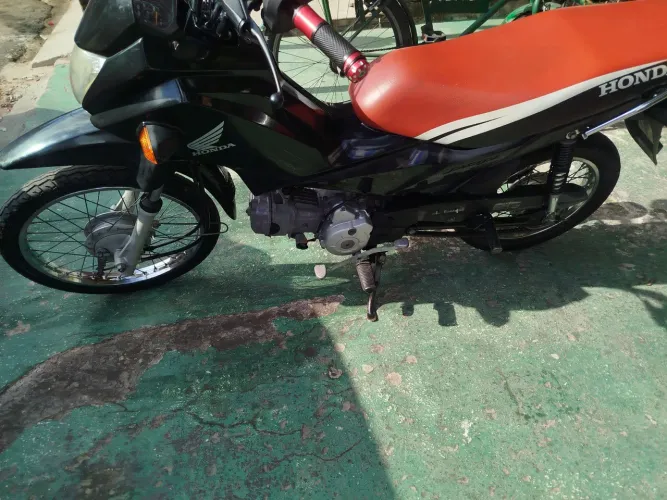 Vendo Honda pop 2016 quitada selada apenas para transferir