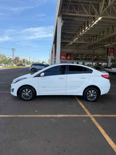 Hyundai HB20S C.plus/c.style 1.6 Flex 16V Mec.4p 2015