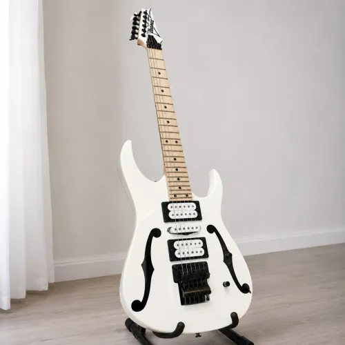 Guitarra Paul Gilbert Ibanez com Floyd Rose