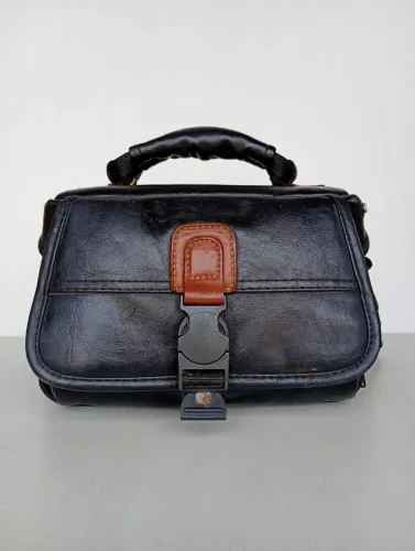 Bolsa em couro para acessórios de filmagem 