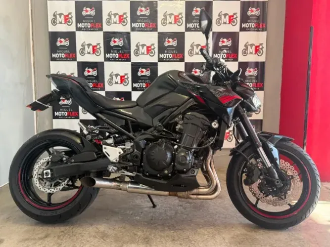 KAWASAK Z 900