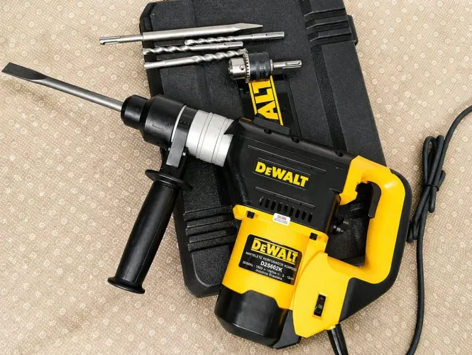Martelete 8kg Rompedor Dewalt Profissional Completo com Acessórios E Garantia 