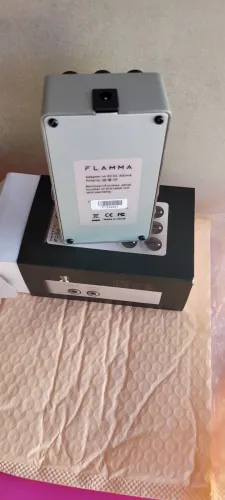 Vende pedal  reverb flamma zerado 