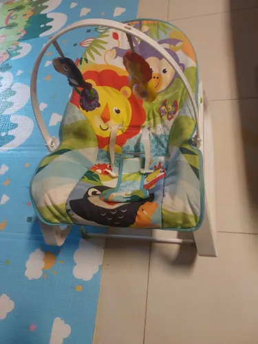 Cadeirinha fisher price vibratória 