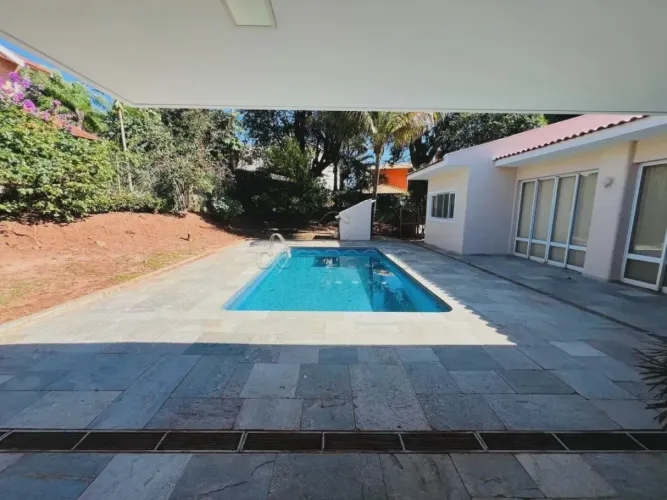 CASA 03 QUARTOS EM CONDOMÍNIO DE ALTO PADRÃO COM LAZER COMPLETO