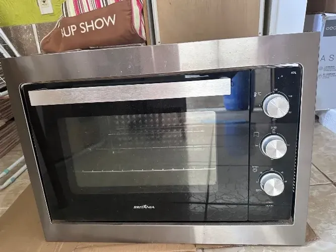 Forno elétrico de embutir Britânia 47 Litros