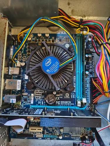 I5 2310 + Placa Mãe Gigabyte + 8GB RAM + Cooler 