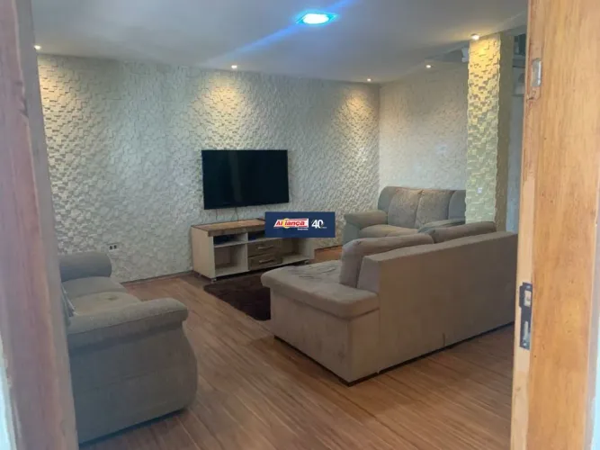 SOBRADO COM 4 DORMITÓRIOS SENDO 1 SUITE A VENDA, 370m² - JARDIM BANANAL - GUARULHOS/SP