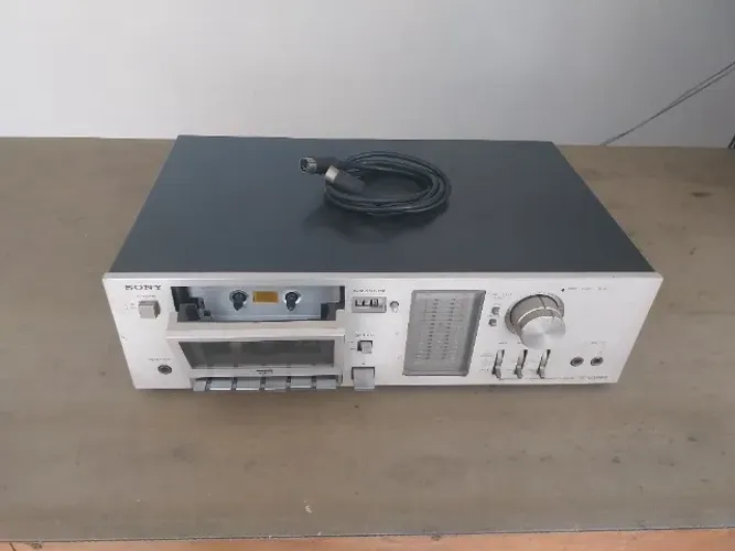Vendo tape deck Sony modelo TCU30BS Grava e reproduz.