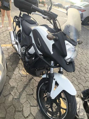 Honda NC 700. Troco por Lander
