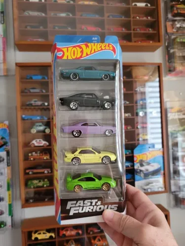 Hot Wheels Velozes e Furiosos Novo - Pack 5 2025 Temático lacrado.