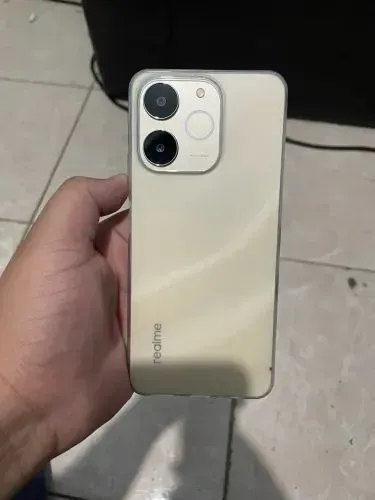 Realme note 70