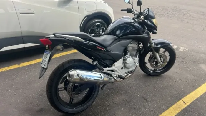 Oportunidade para Repasse - HONDA CB 300 R - R$ 1.000,00 Abaixo da tabela