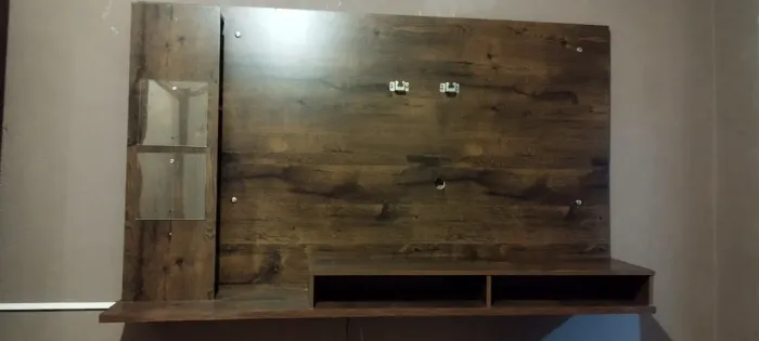 Painel para tv até 65 polegadas, super conservado e sem avarias