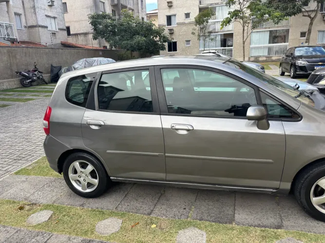 Honda Fit EX/ S 1.5/ EX 1.5 Flex 16V 5P Mec. 2005