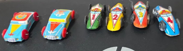 Mini carros em.lata -Japoneses