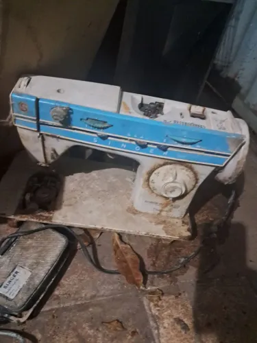 Maquina de custura singer antiga para restaurar