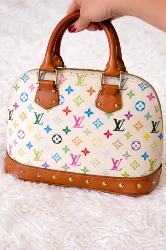 Bolsa Louis Vuitton usada detalhe