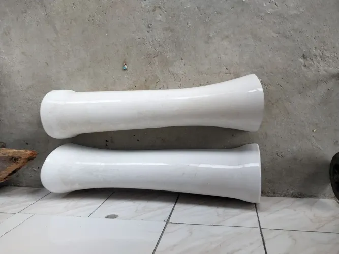 Vendo um tanque e um lavatorio seminovo
