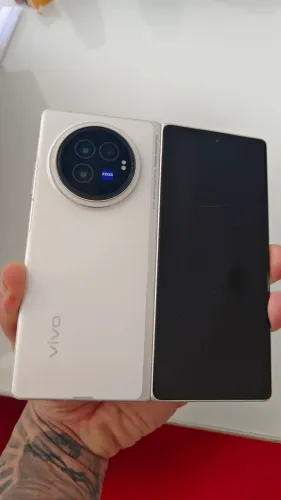 Jovi Vivo x Fold 3 512gb Z Fold aceito iPhone 