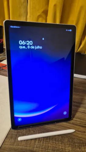 Tablet Samsung Galaxy Tab S10 FE 5G (128GB / 8GB RAM) + S Pen + Capa Inclusas