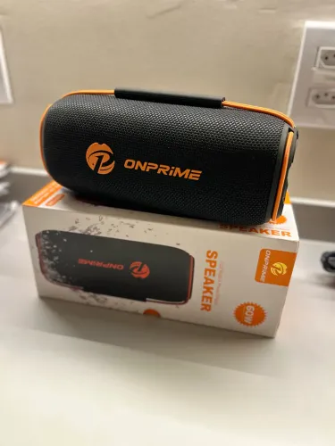 Caixa De Som 60w Bluetooth Com Led Wireless resistente á água Cor Preto