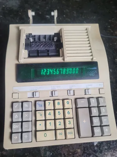 Calculadora Olivetti LOGOS 682