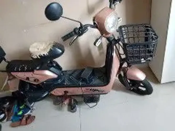 Vendo Moto elétrica com defeito