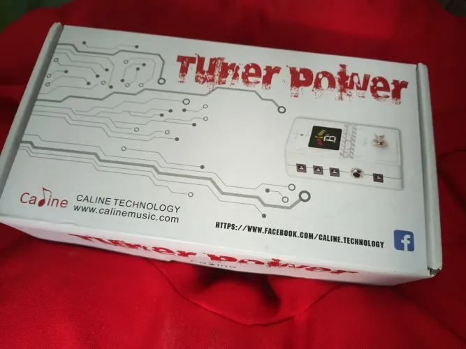 Afinador tune power (poly) e fonte daisy chain até 18v caline