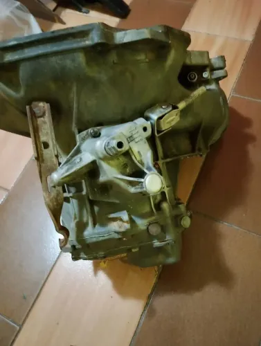 Caixa f 18 serve Monza no Astra na espim no o Kadett valor 