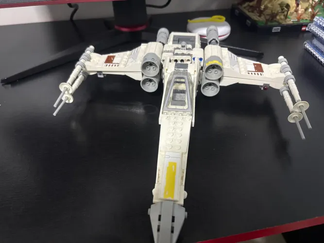 Lego nave star wars 75301