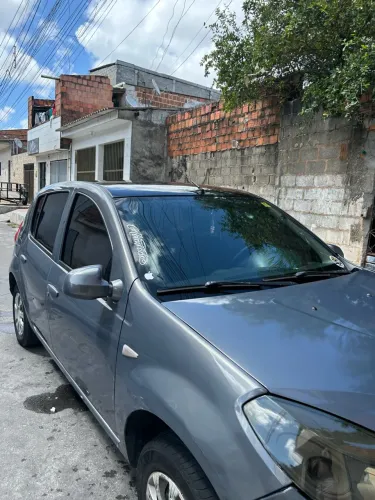 Renault Sandero Authentique Hi-flex 1.0 16V 5P 2011