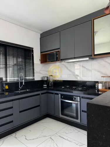 Casa à Venda em Rua Pública - Oportunidade no Residencial Parque dos Sinos, Jacareí-SP: 2