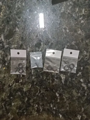 Lote Com 4 Pares de Brincos de Pressão (Falso Alargador / Espiral) Acrílico Preto