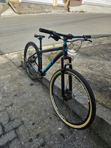 Bicicleta First