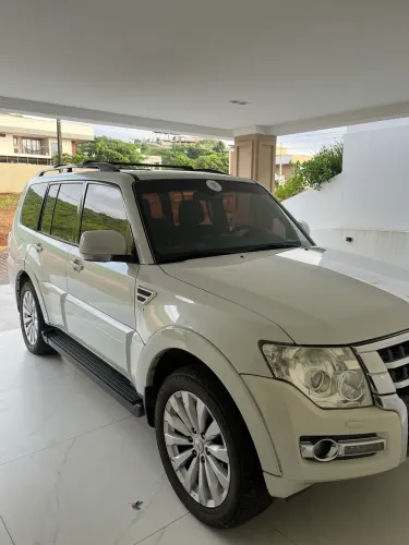 Mitsubishi Pajero HPE Full 3.2 4X4 T.i.dies. 5P AUT 2016