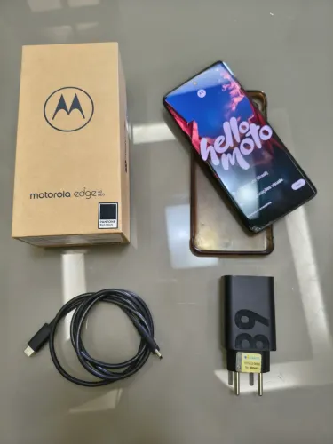 Moto Edge 40