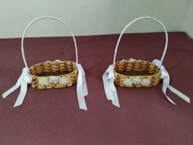 Vende-se 2 cestas para daminhas