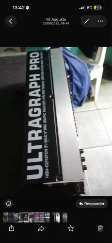 Equalizador Gráfico Behringer ULTRAGRAPH PRO 30 Bandas - Profissional
