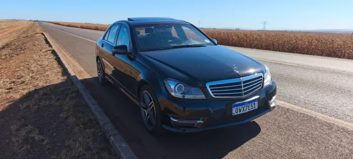 Mercedes-Benz C-200 CGI Sport 1.8 TB 16V 184cv Aut. 2014