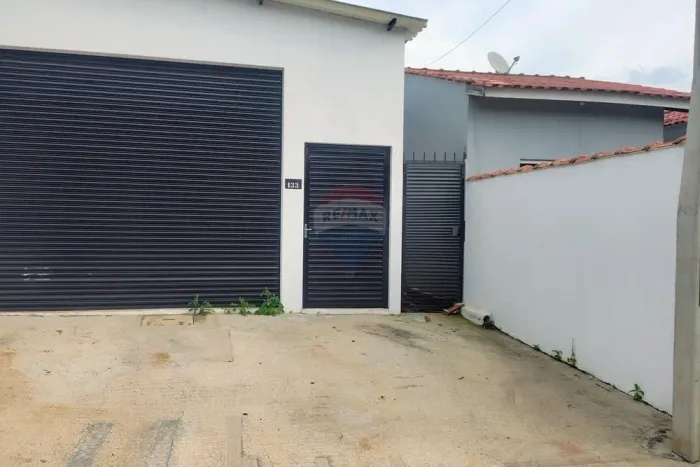 Galpão para locação com 2 banheiros, 180m por R$3.805 -Vila Operária - Bom Jesus dos Perdõ