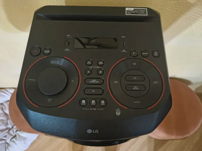 Torre de som LG xboom ln9 novo com nota e manual.... Igual a loja